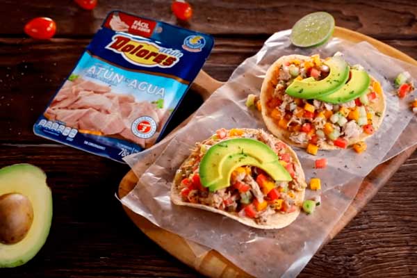 Celebra El Verano Con Tostadas De Ceviche De Atún Con Mango